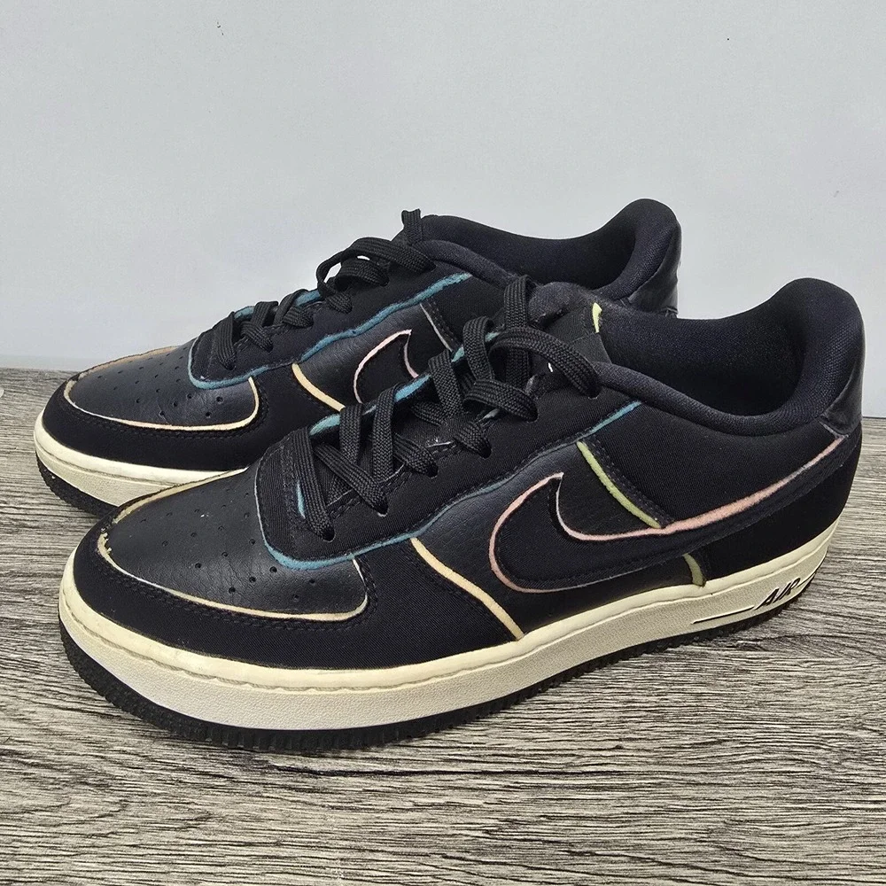 NIKE AIR FORCE‎ 1 LV8 GS 'OUTLINE' Black/Pink-Barely Volt CD7406-001 Size 7Y
